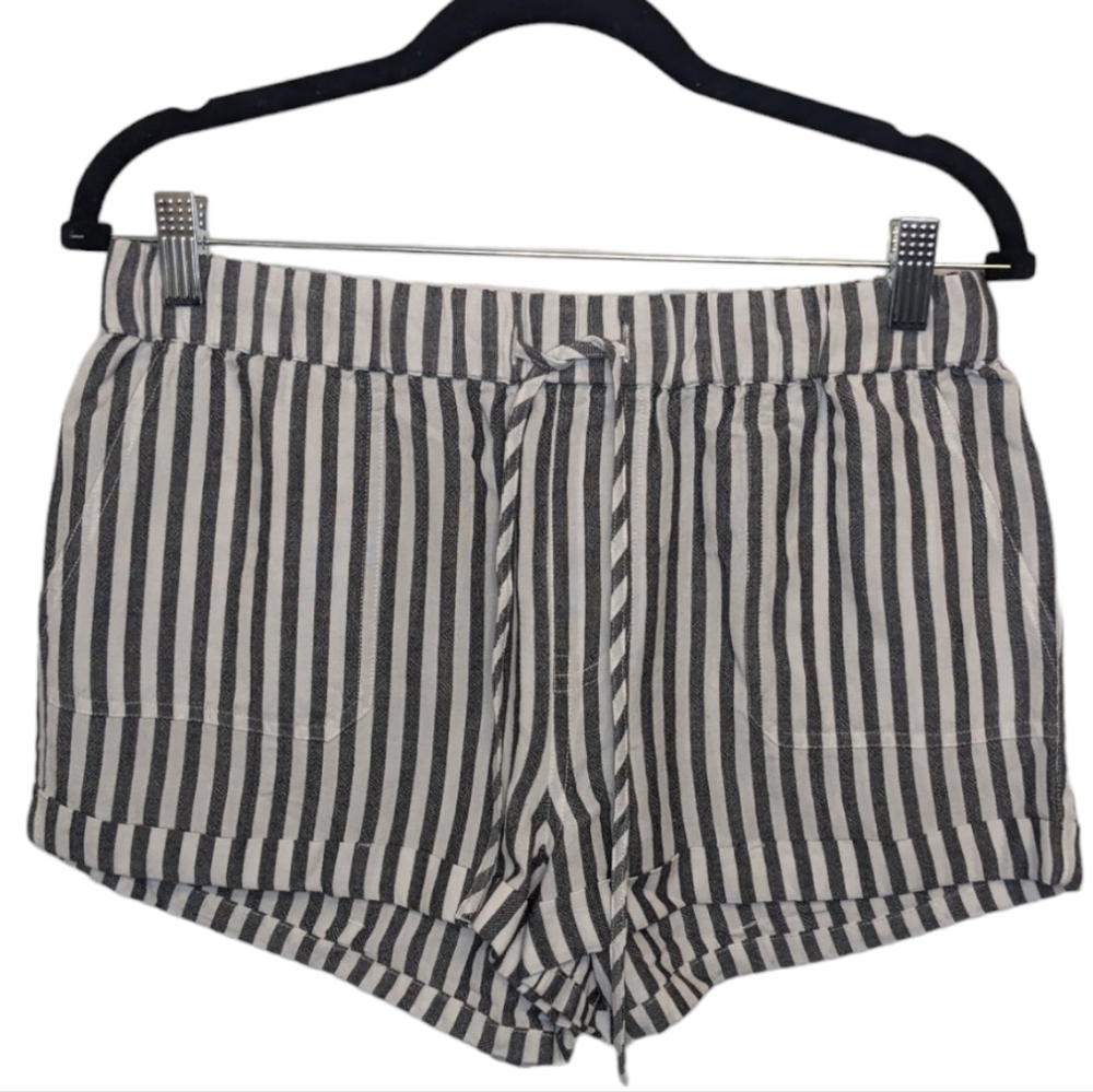 NWOT Volcom Women's Sunday Strut Engineer Stripe Short M - Picture 5 of 16